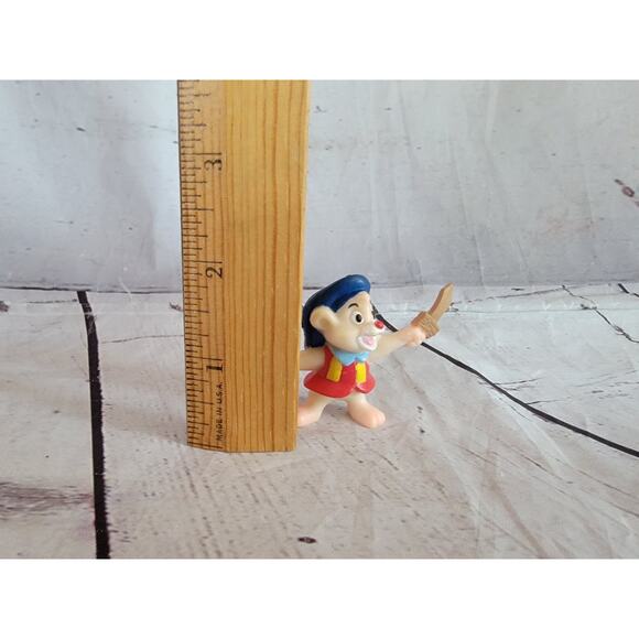 Vintage 1991 Disney Gummi Bears Cubbi PVC Figure by Kelloggs - Picture 2 of 6